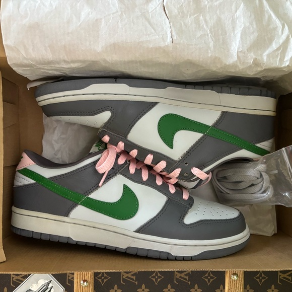 Nike Dunk Low Pro 'Grey Classic Green' 624044-033 - Picture 10 of 14